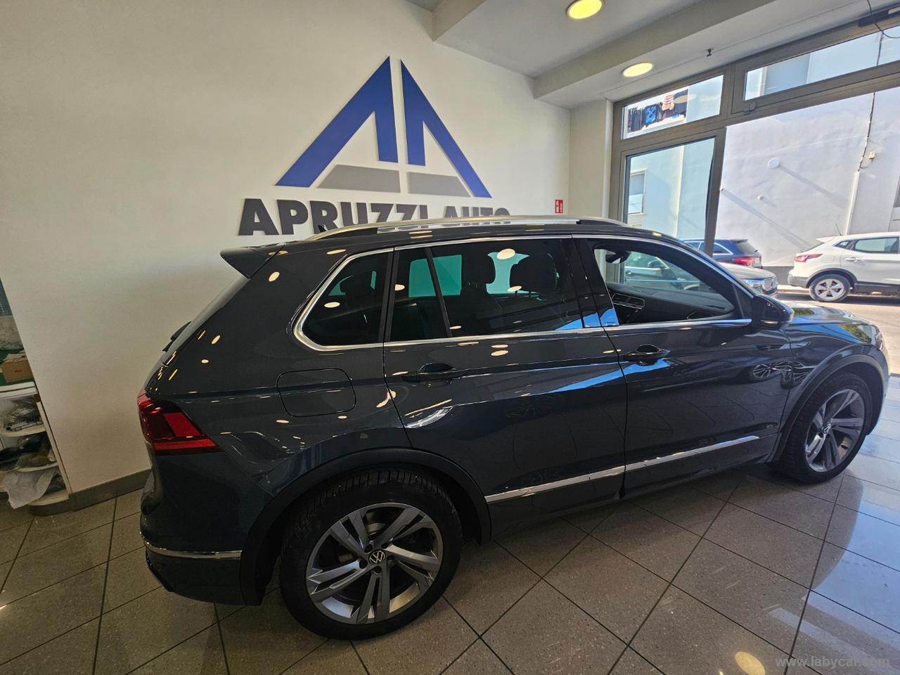 VOLKSWAGEN Tiguan 2.0 TDI 150CV SCR DSG R-Line