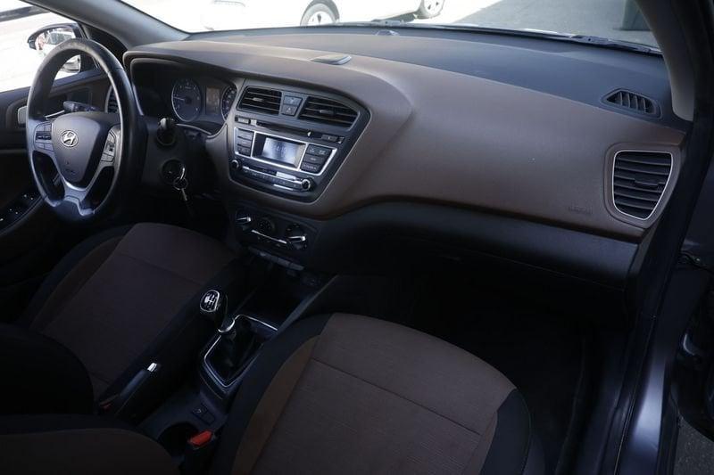 Hyundai i20 Hyundai i20 1.1 CRDi 12V 5 porte Style 55KW ANNO 2015