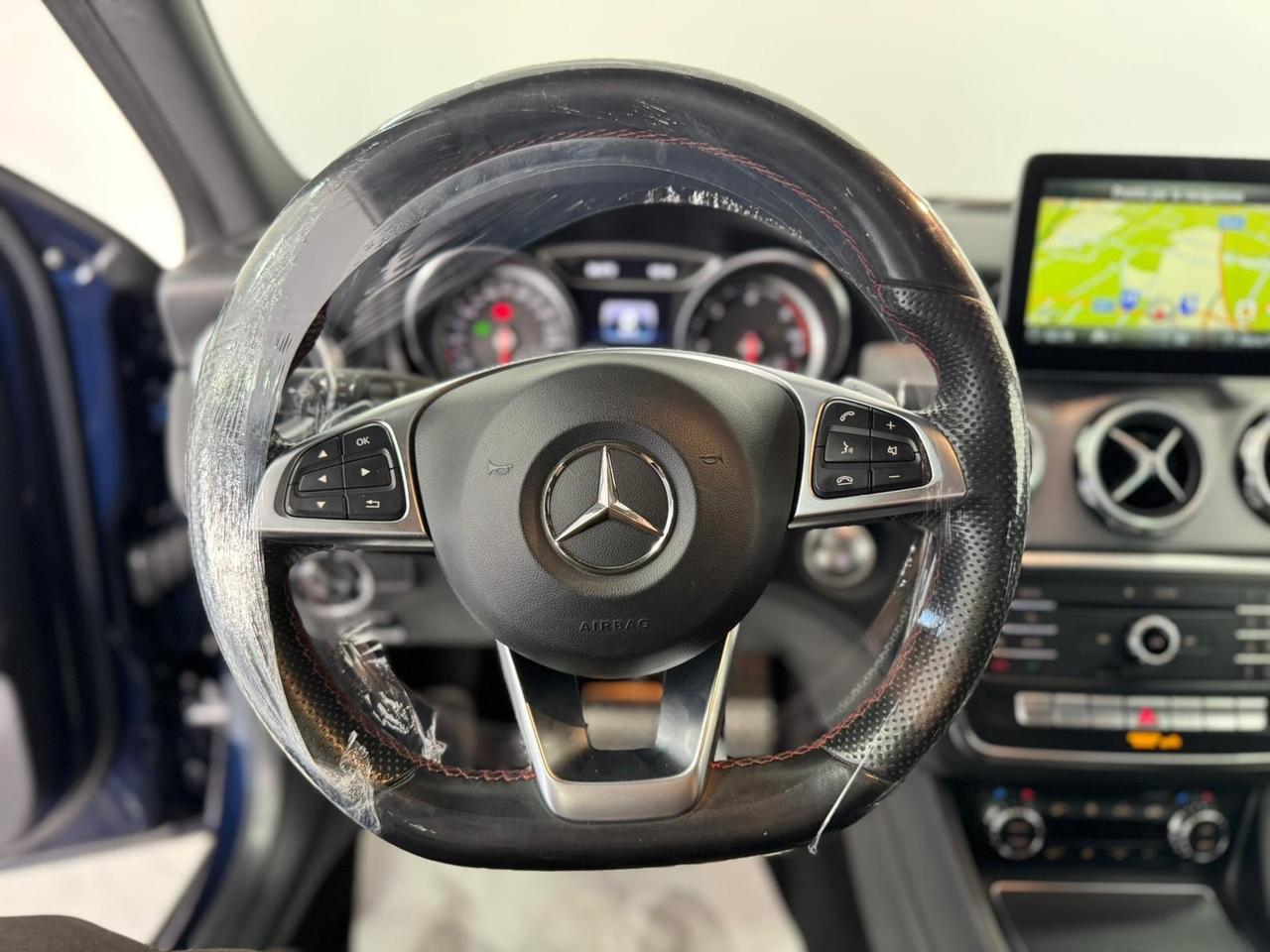 Mercedes-benz GLA 200 d Automatic 4Matic Premium-AMG-FULL-2017