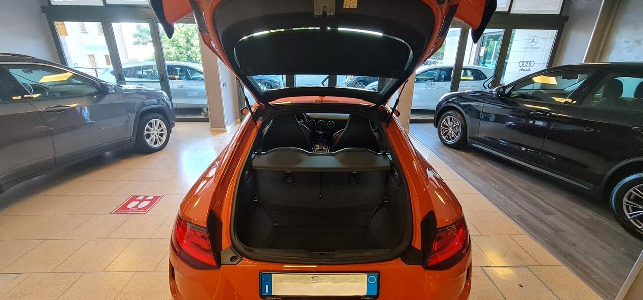 Audi TT RS Coupé 2.5 TFSI quattro S tronic