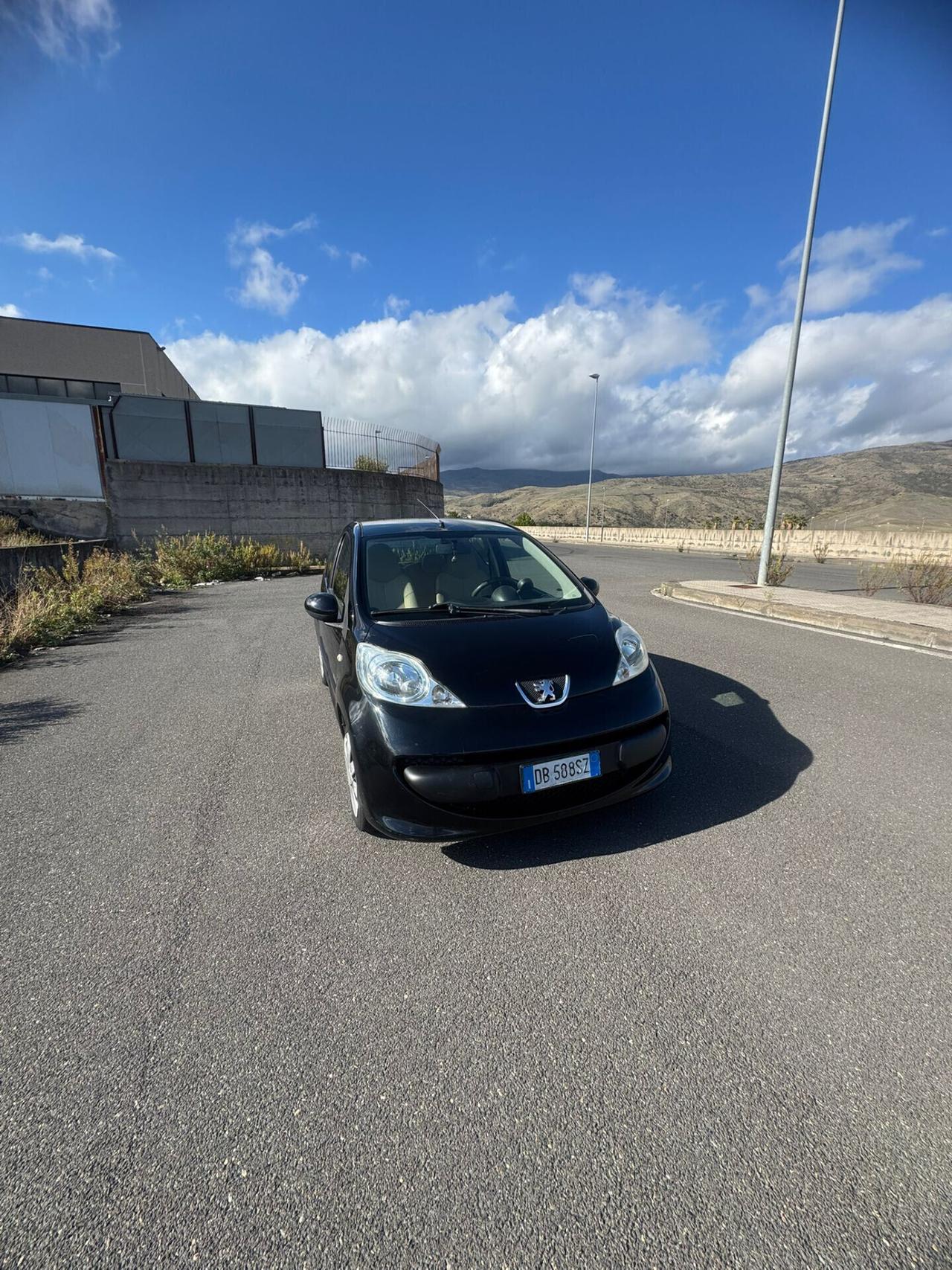 Peugeot 107 1.4 HDi 3p. Sweet Years