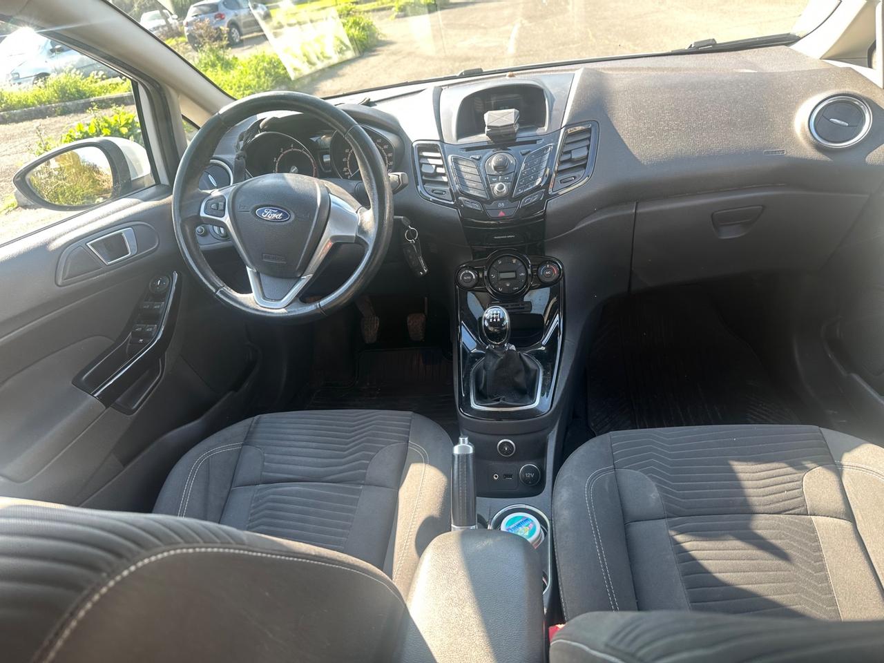 Ford Fiesta 1.4 5 porte Bz.- GPL Titanium