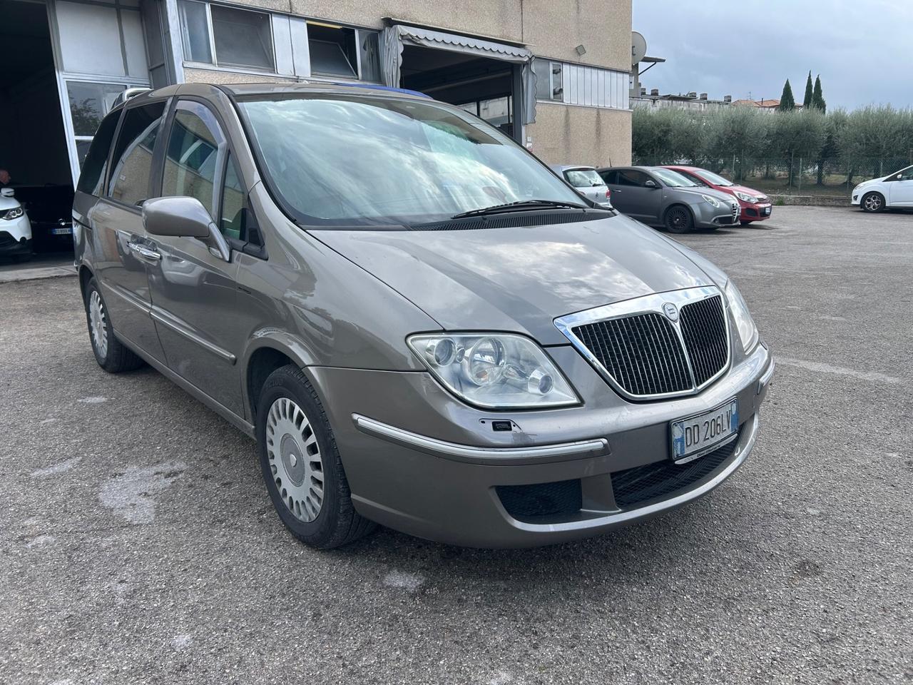Lancia Phedra 2.2 JTD 7 Posti