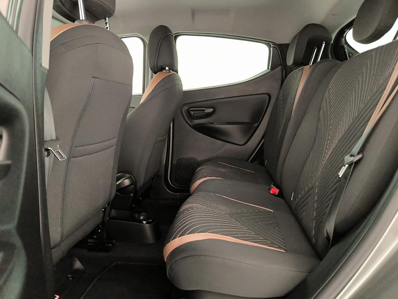 Lancia Ypsilon 1.0 firefly hybrid gold s&s 70cv