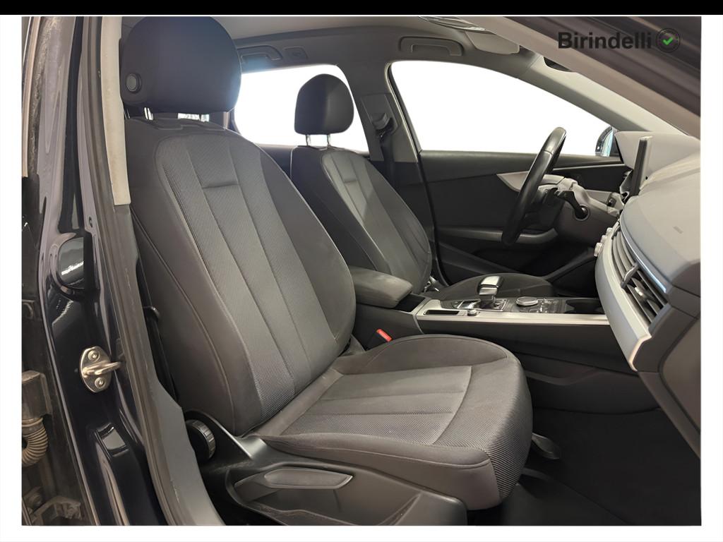 AUDI A4 5ª serie - A4 Avant 2.0 TDI 150 CV S tronic Design