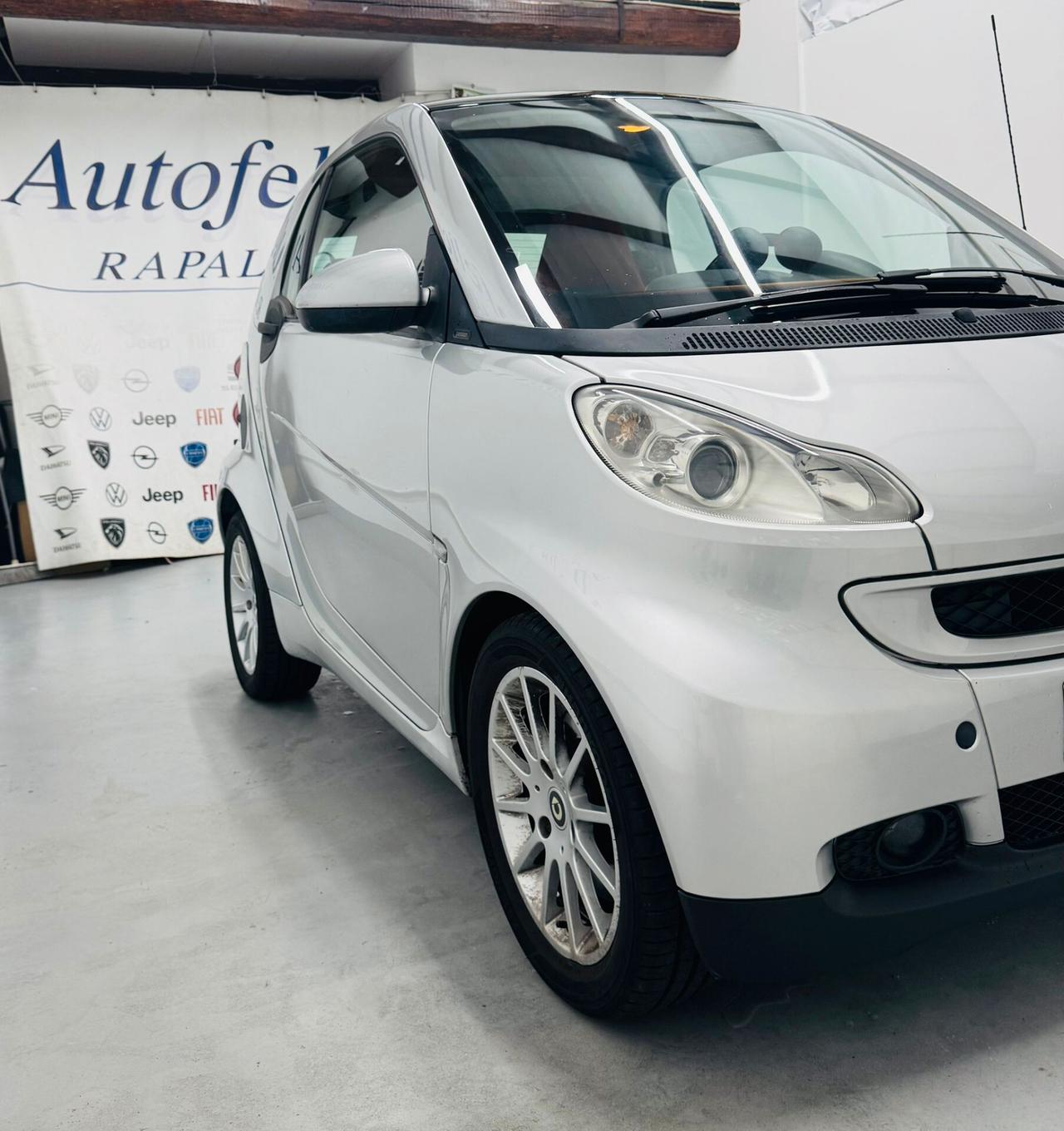 Smart ForTwo 1000 52 kW MHD coupé pure