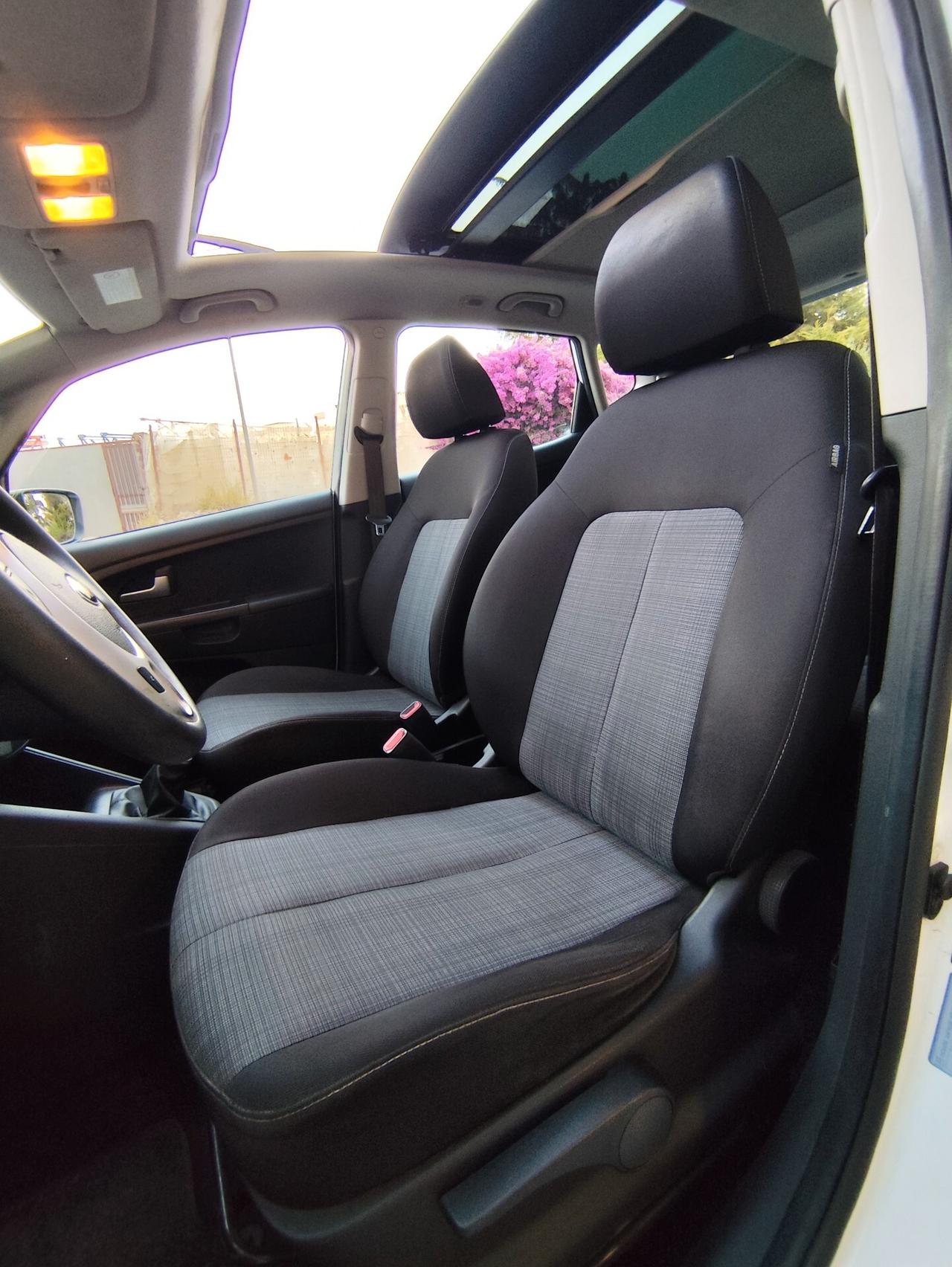 Kia Venga 1.4 CRDi 90CV *TETTO APRIBILE*