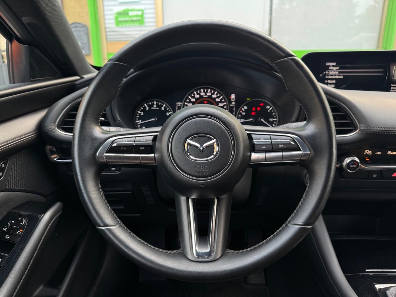 Mazda 3 2.0L e-Skyactiv-G M Hybrid Exclusive
