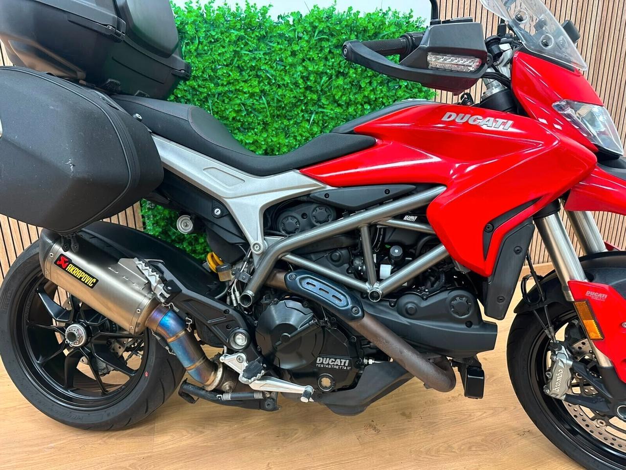DUCATI HYPERSTRADA 939 / 34.000KM SCARICO AKRAPOVIC