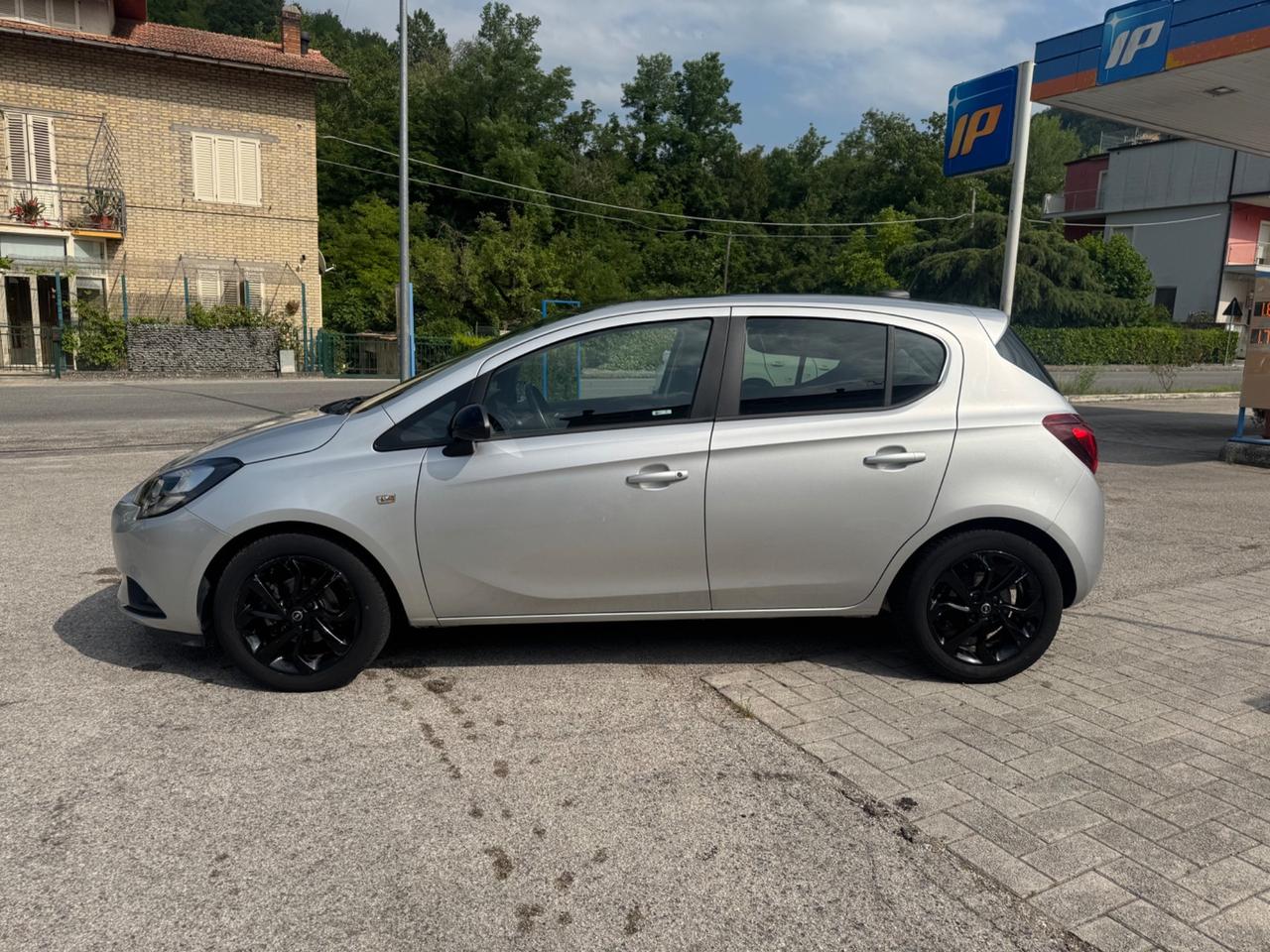 Opel Corsa 1.4 90CV GPL Tech Black Edition