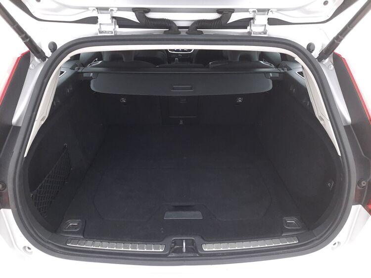 Volvo V60 B4 (d) Momentum Business Pro Geartronic BR822680 2.0 Mild Hybrid 197CV