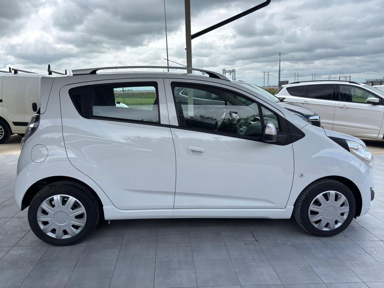 Chevrolet Spark 1.0 GPL Eco Logic Pink Lady Special Edition