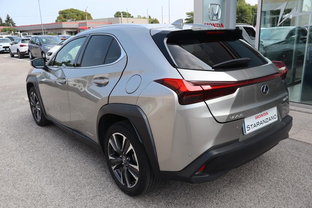 Lexus UX Hybrid Premium
