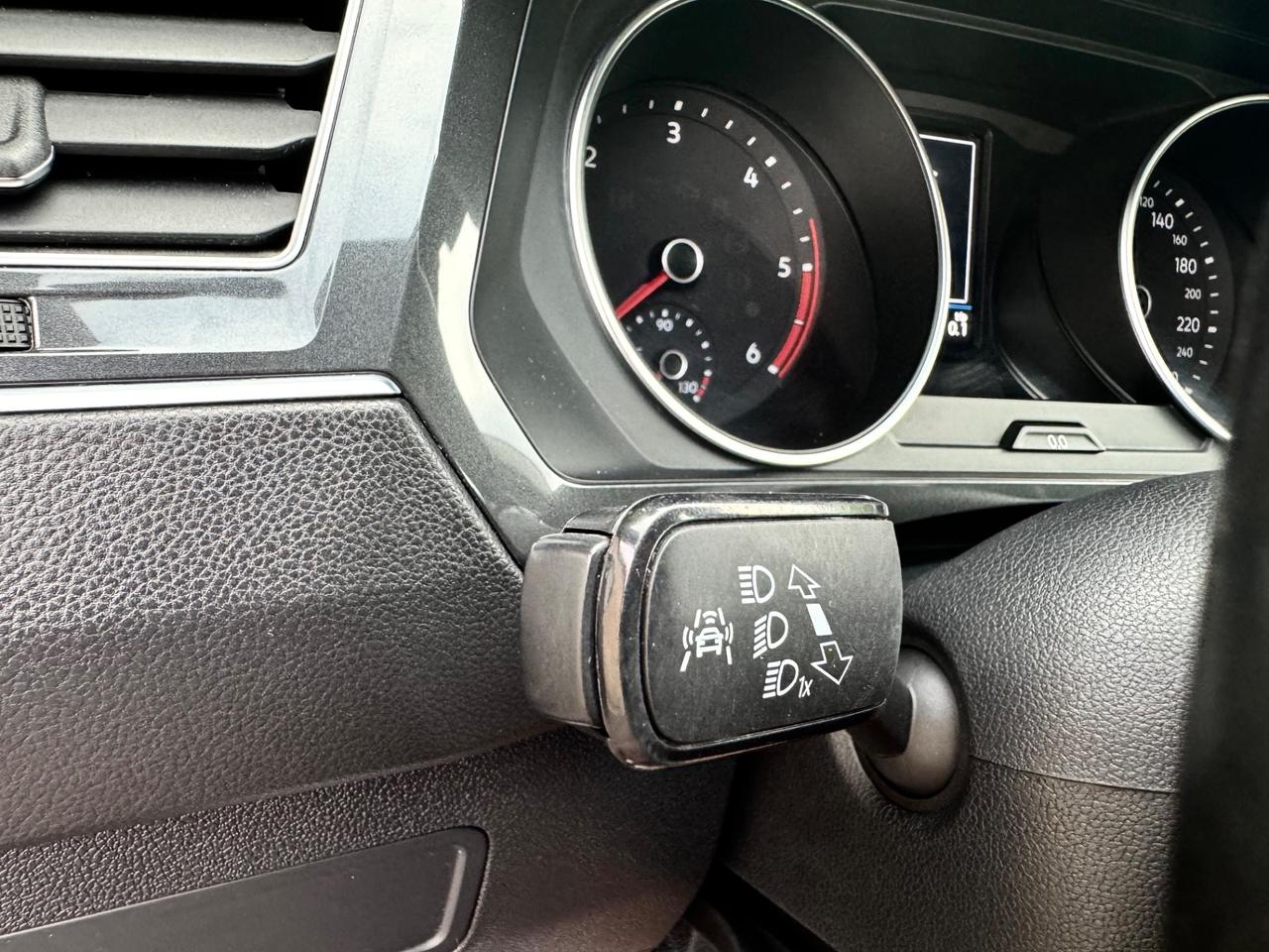 Volkswagen Tiguan 2.0 TDI SCR 4MOTION Business BlueMotion Technology