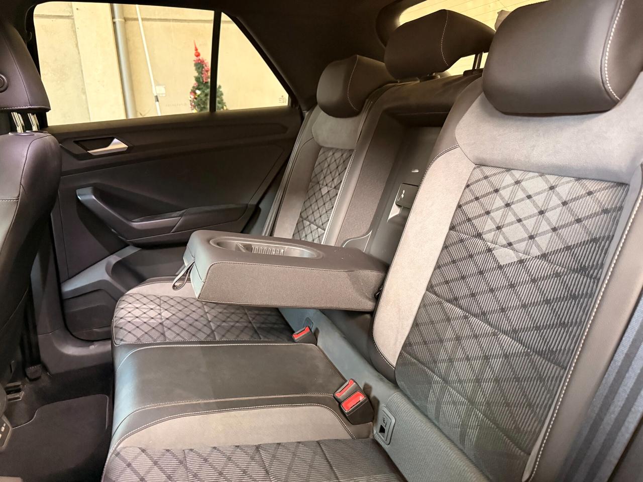 Volkswagen T-Roc 2.0 TDI SCR 150 CV DSG R-Line