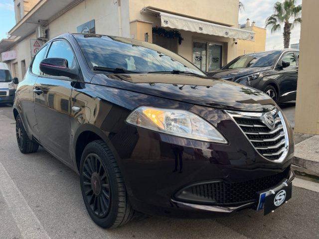 LANCIA Ypsilon 1.2 69 CV Elefantino Rosa