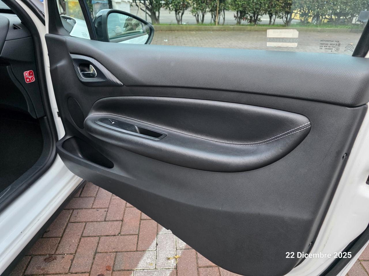 Ds DS3 3 1.6 THP 155 Just Black