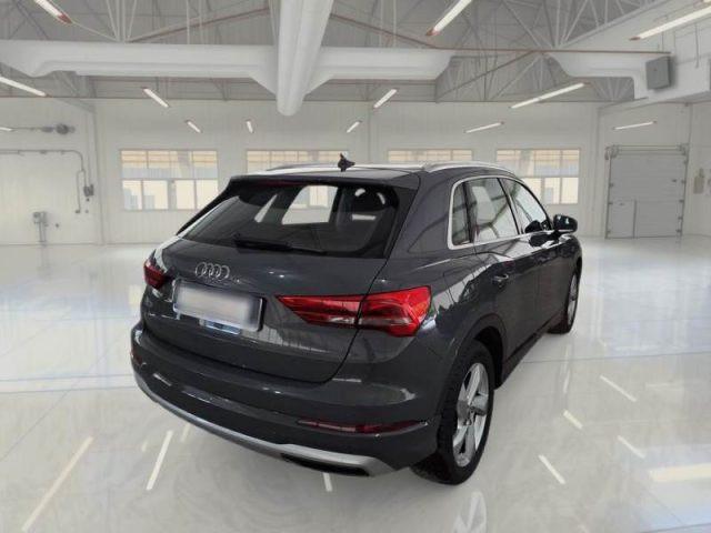 AUDI Q3 35 TDI S tronic Business Advanced