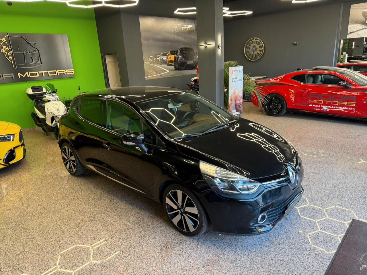 Renault Clio 1.5 dCi 8V 90CV EDC 5 porte Energy TETTO Panoram