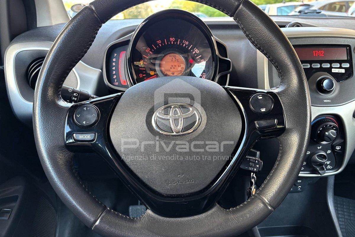 TOYOTA Aygo 1.0 VVT-i 69 CV 5 porte x-wave