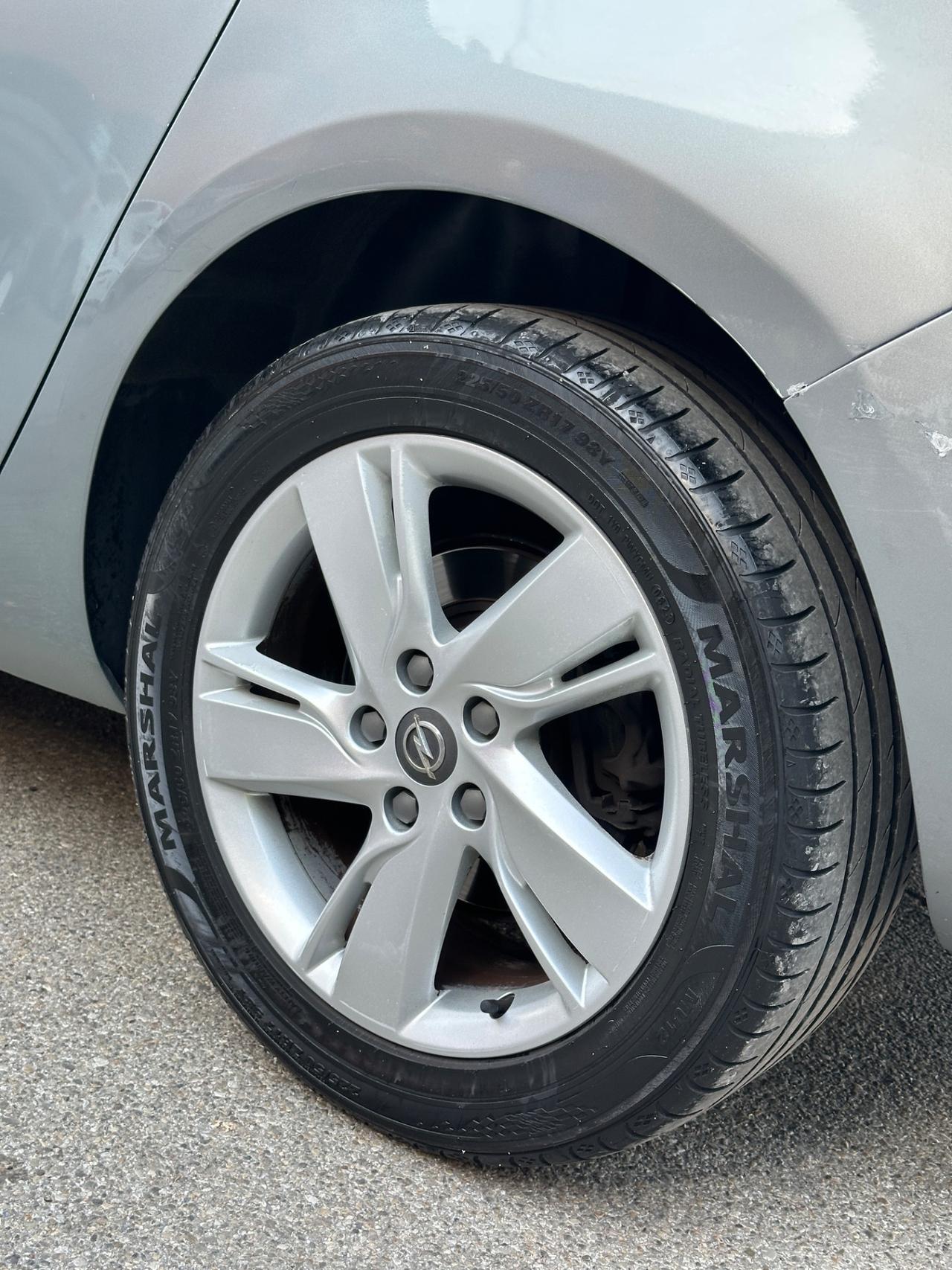 Opel Astra 1.7 CDTI 110CV 140mila km