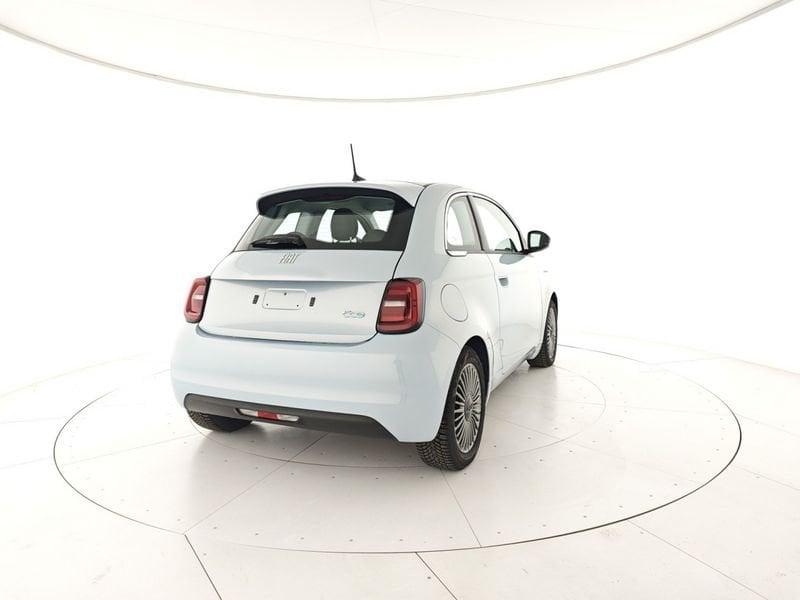 FIAT 500 Action Berlina