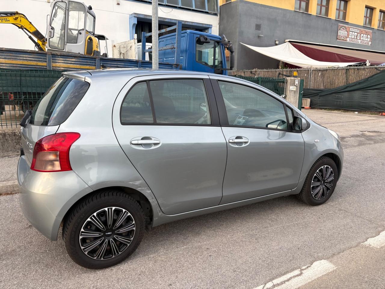 Toyota Yaris 1.3 5 porte Sol