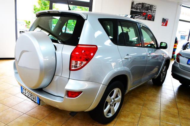 Toyota RAV4 2.2 D-4D 4WD 177CV 4x4 Luxury 2006