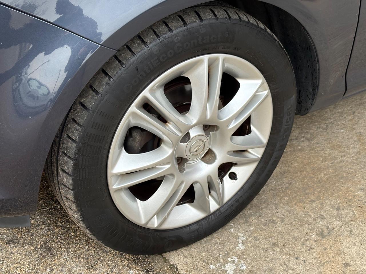 Opel Corsa 1.2 5 porte Cosmo TETTO PANORAMICO