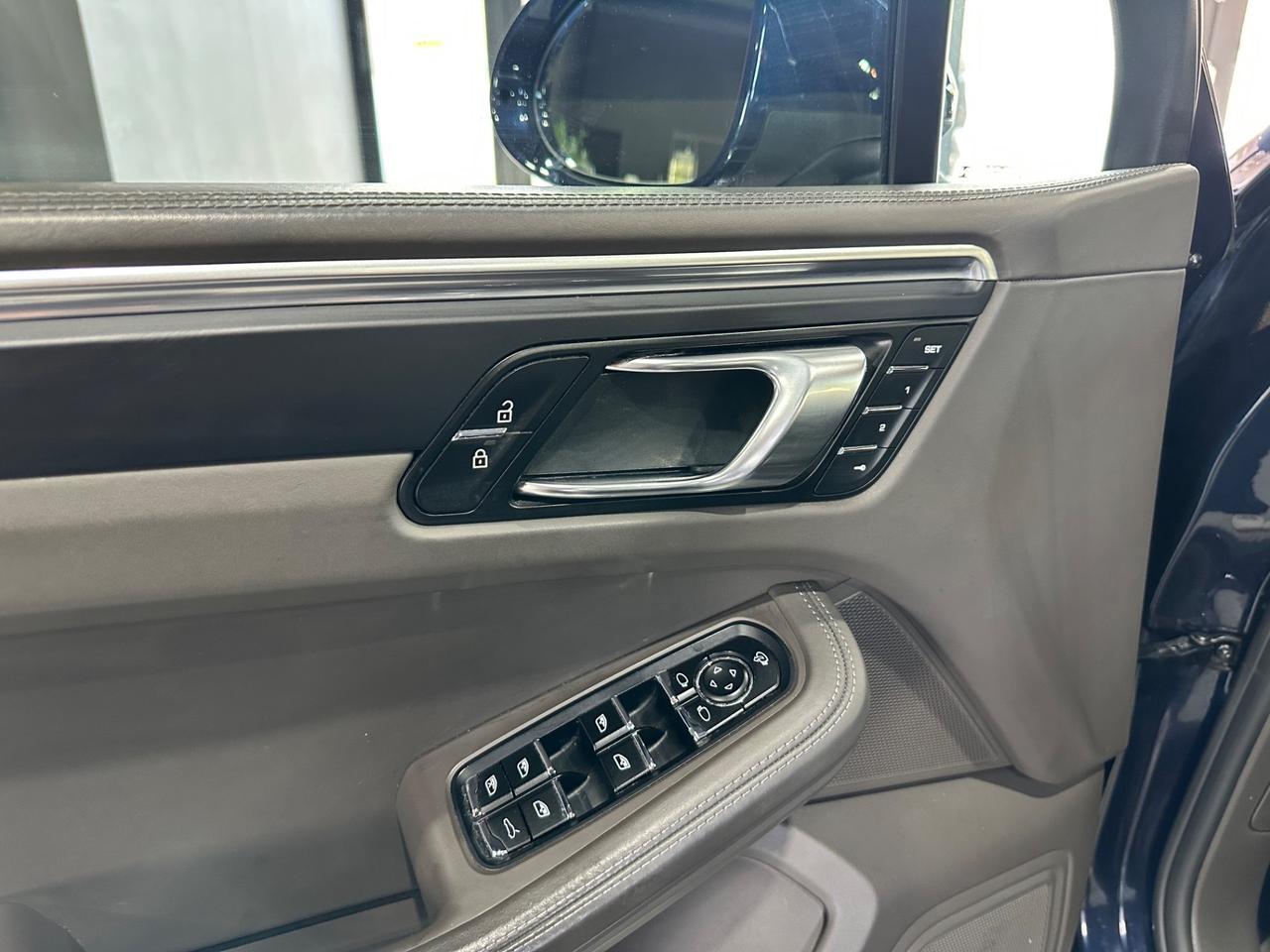 Porsche Macan 2.0 PASM