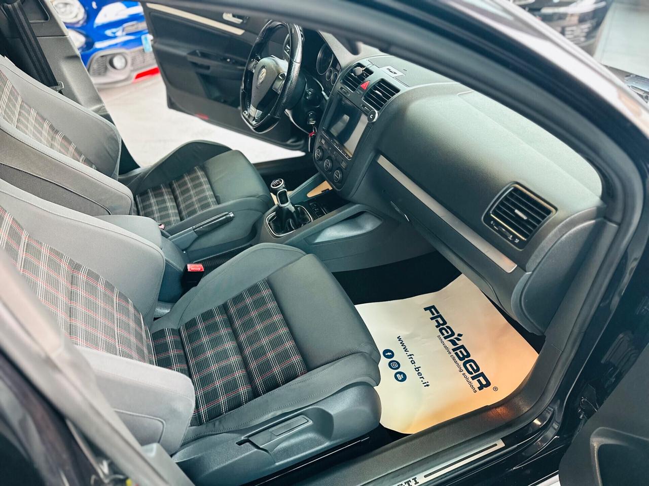 Volkswagen Golf 2.0 16V TFSI 5p. GTI