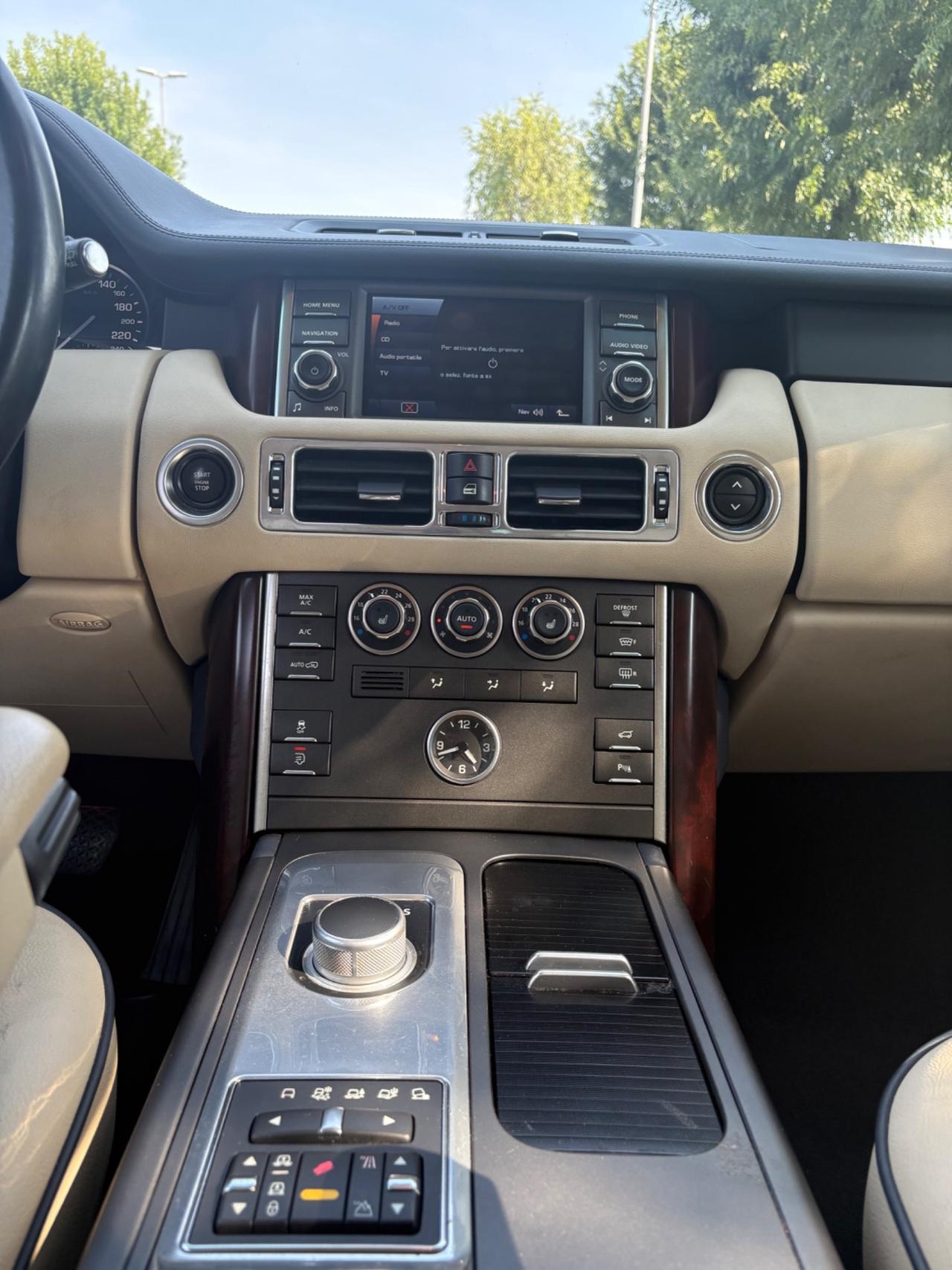 Land Rover Range 4.4 TDV8 Autobiography