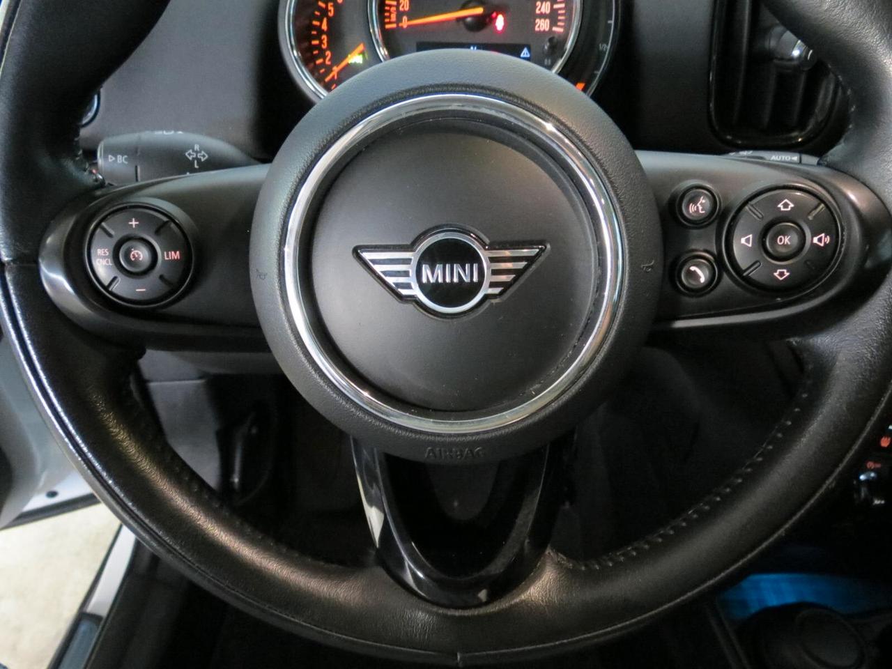 Mini One Countryman 1.5 Hype