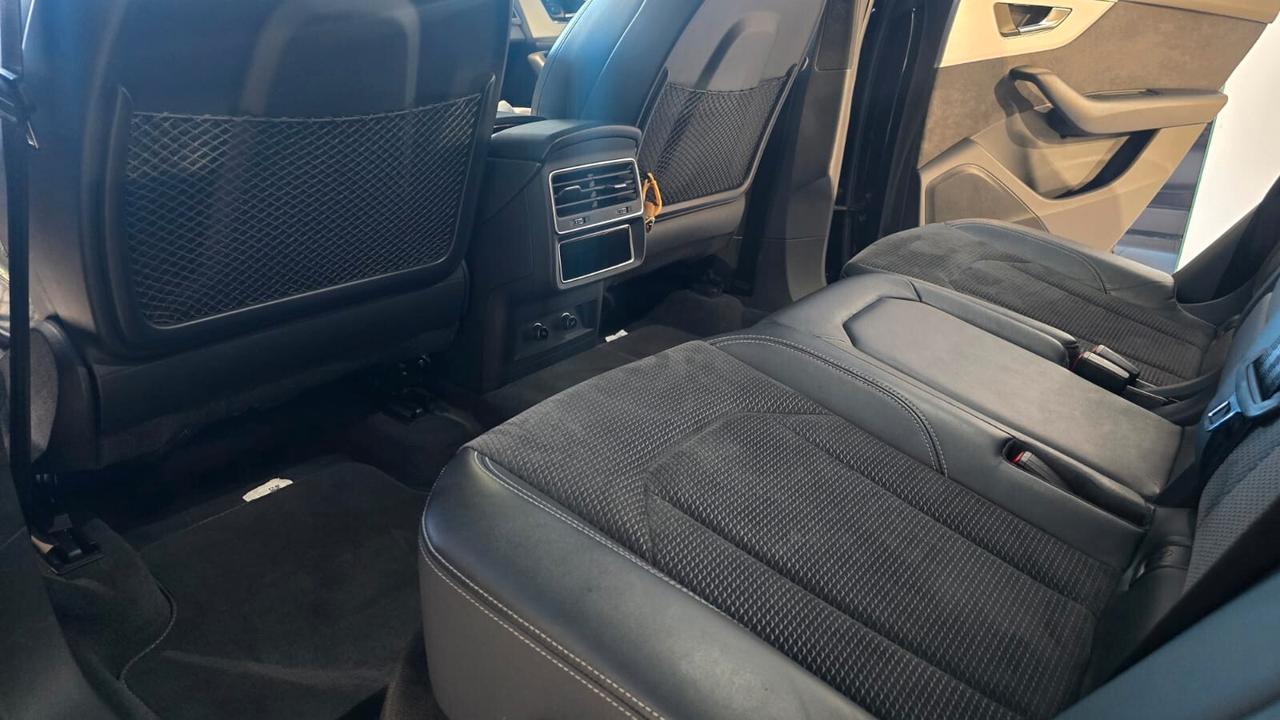 Audi Q8 50 TDI 286 CV quattro tiptronic Sport