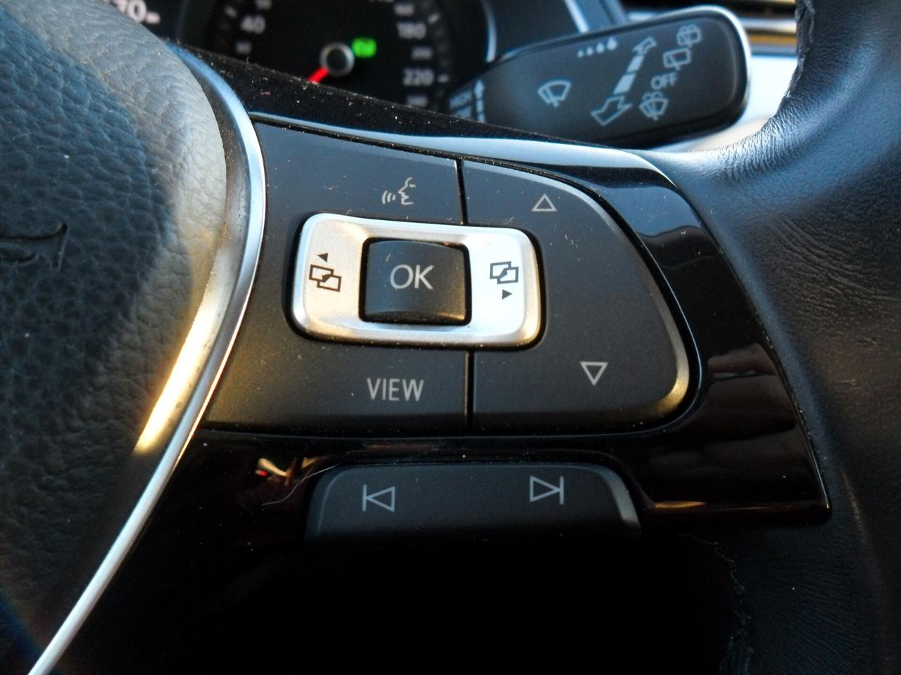 Volkswagen Passat Variant 2.0 TDI DSG Business BlueMotion Tech