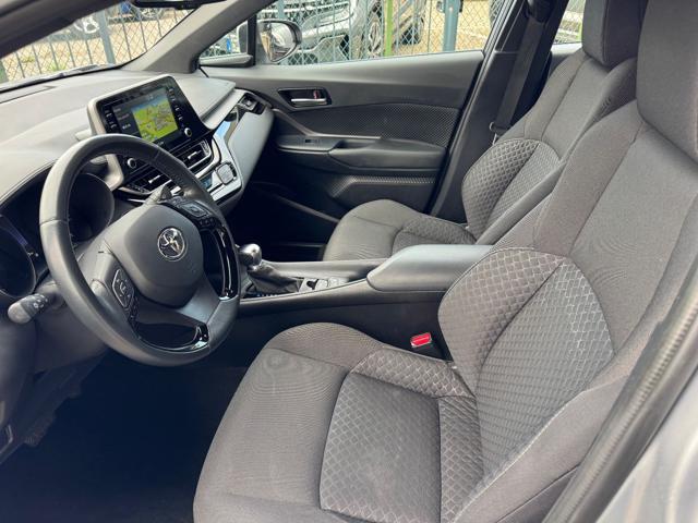 TOYOTA C-HR 1.8 Hybrid E-CVT Business