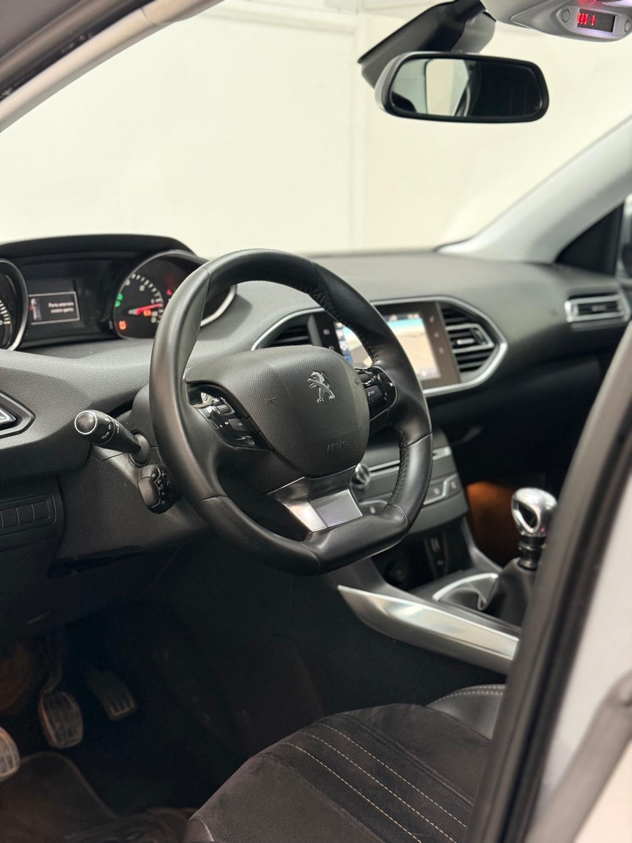 Peugeot 308 1.6 e-HDi 115 CV SW Allure 02/2015 euro 5B Neopatentati