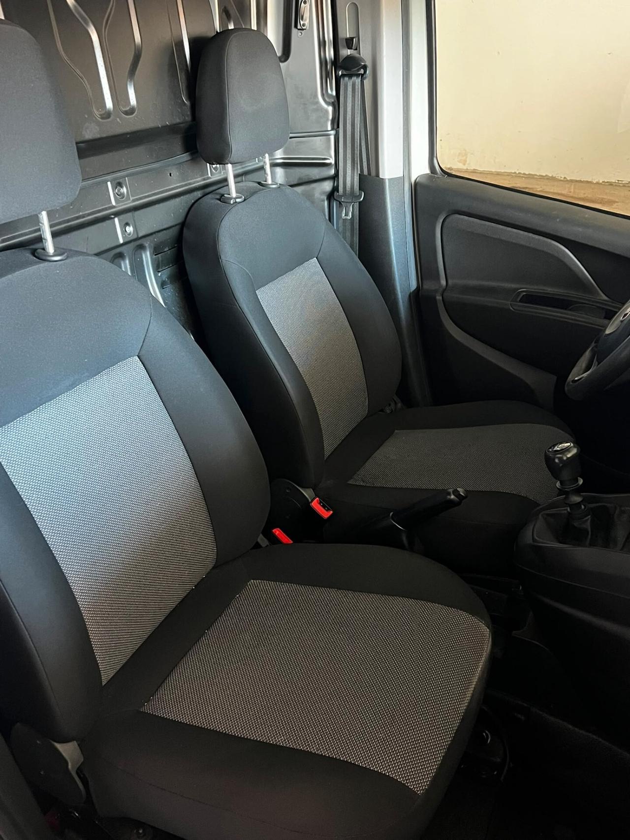 Fiat Doblo Doblò 1.6 MJT 105CV S&S PL-TN Cargo Maxi Business