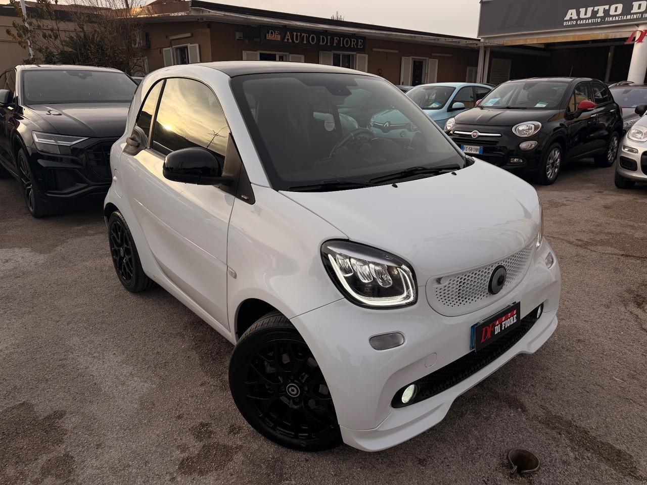 Smart ForTwo 0.9 Turbo 90Cv NAVI FARI FULL LED