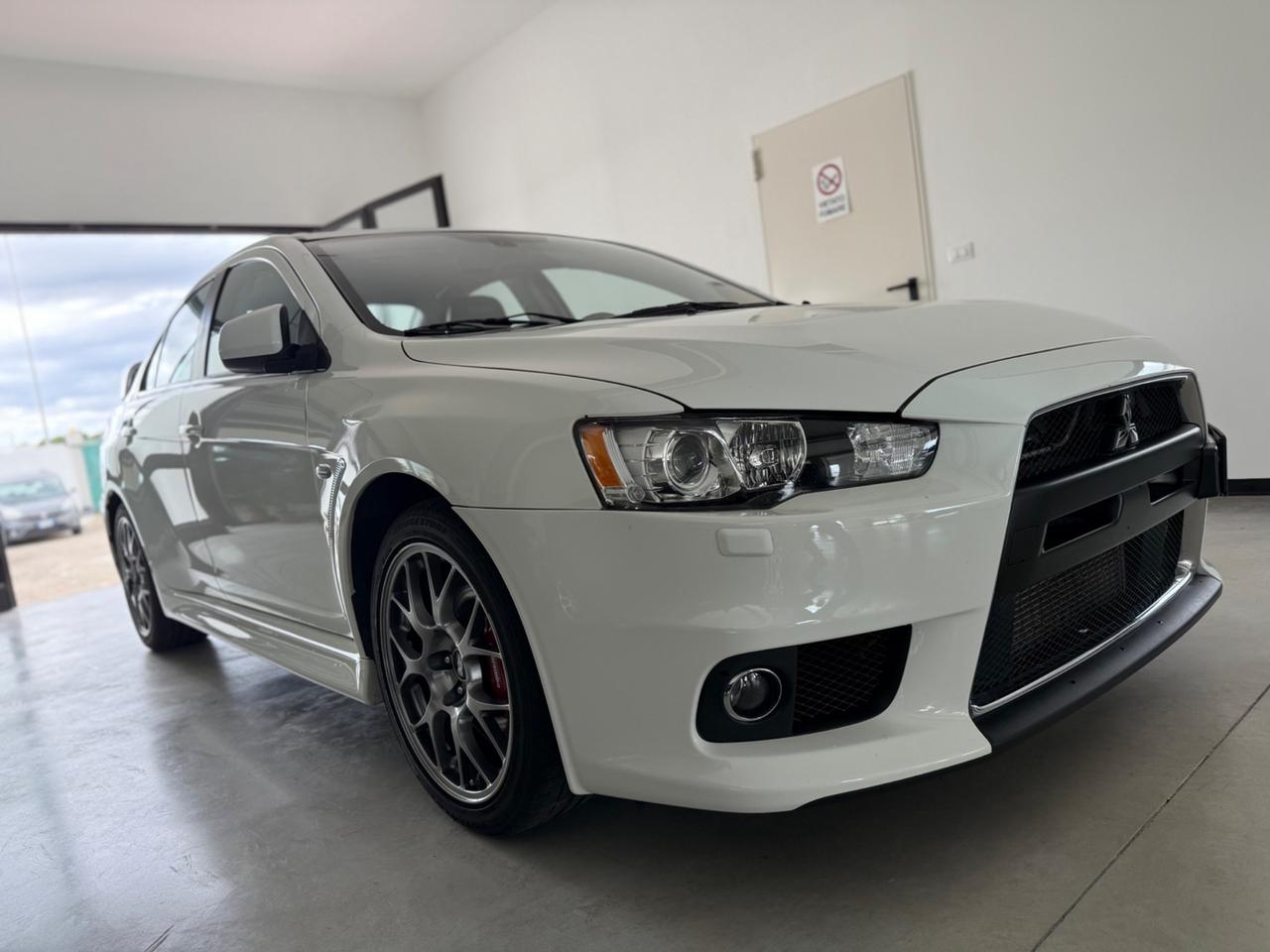 Mitsubishi i-MiEV LANCER EVOLUTION MR