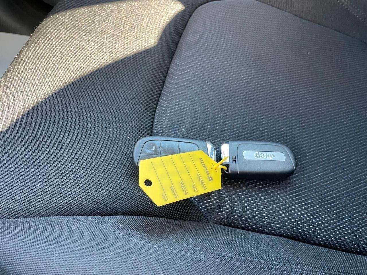 Jeep Renegade 1.6 Mjt 120 CV Longitude - NEOPATENTATI