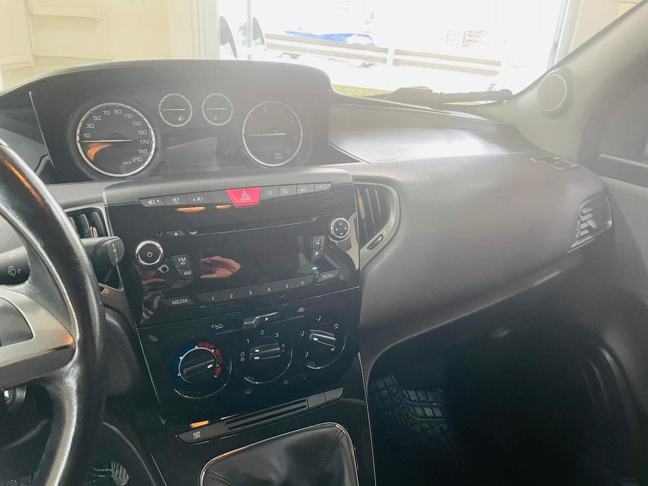 Lancia Ypsilon 1.3 MJT 16V 95 CV 5 porte S&S Gold