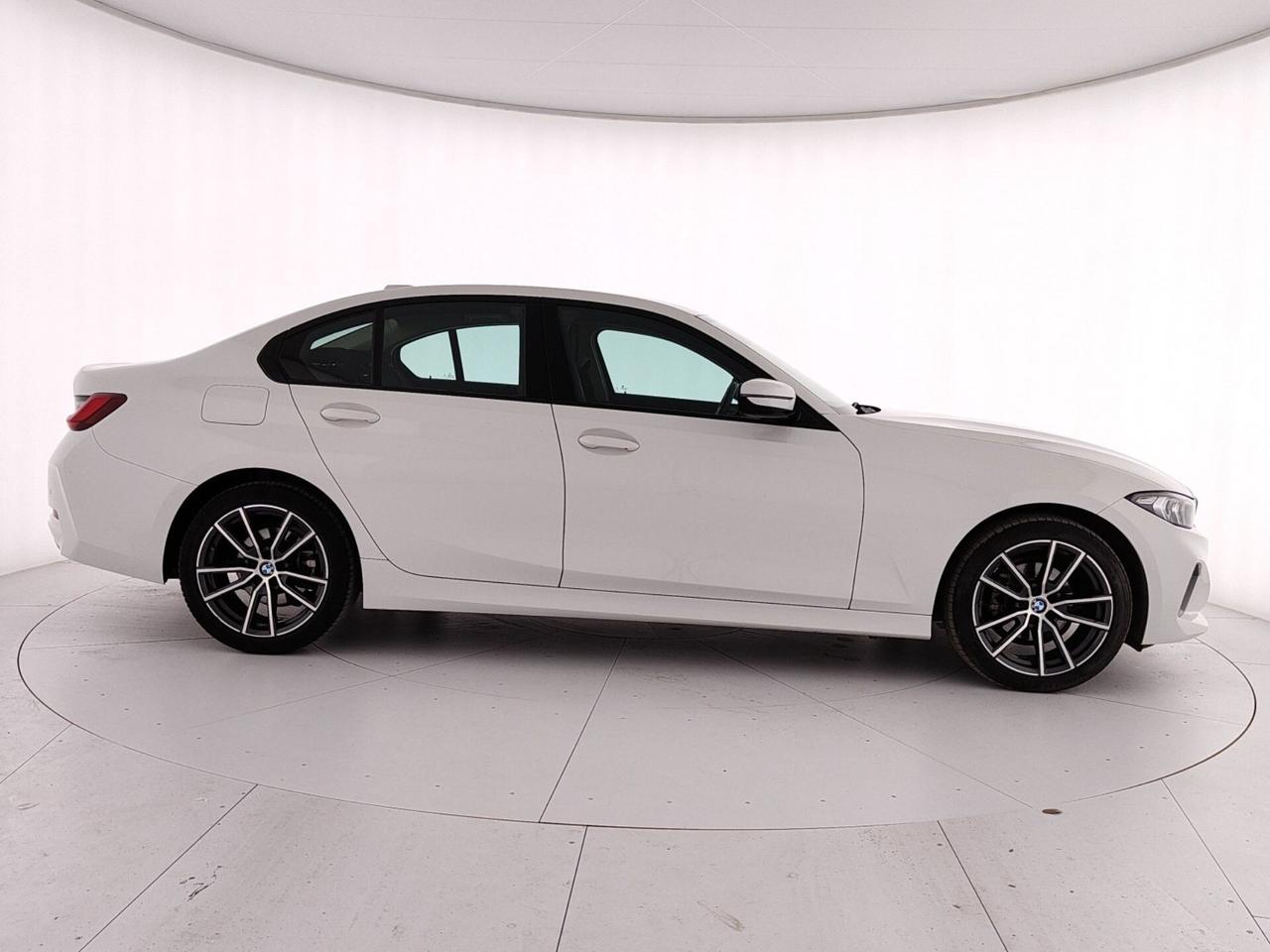 Bmw 318D 48V BUSINESS ADVANTAGE AUTO