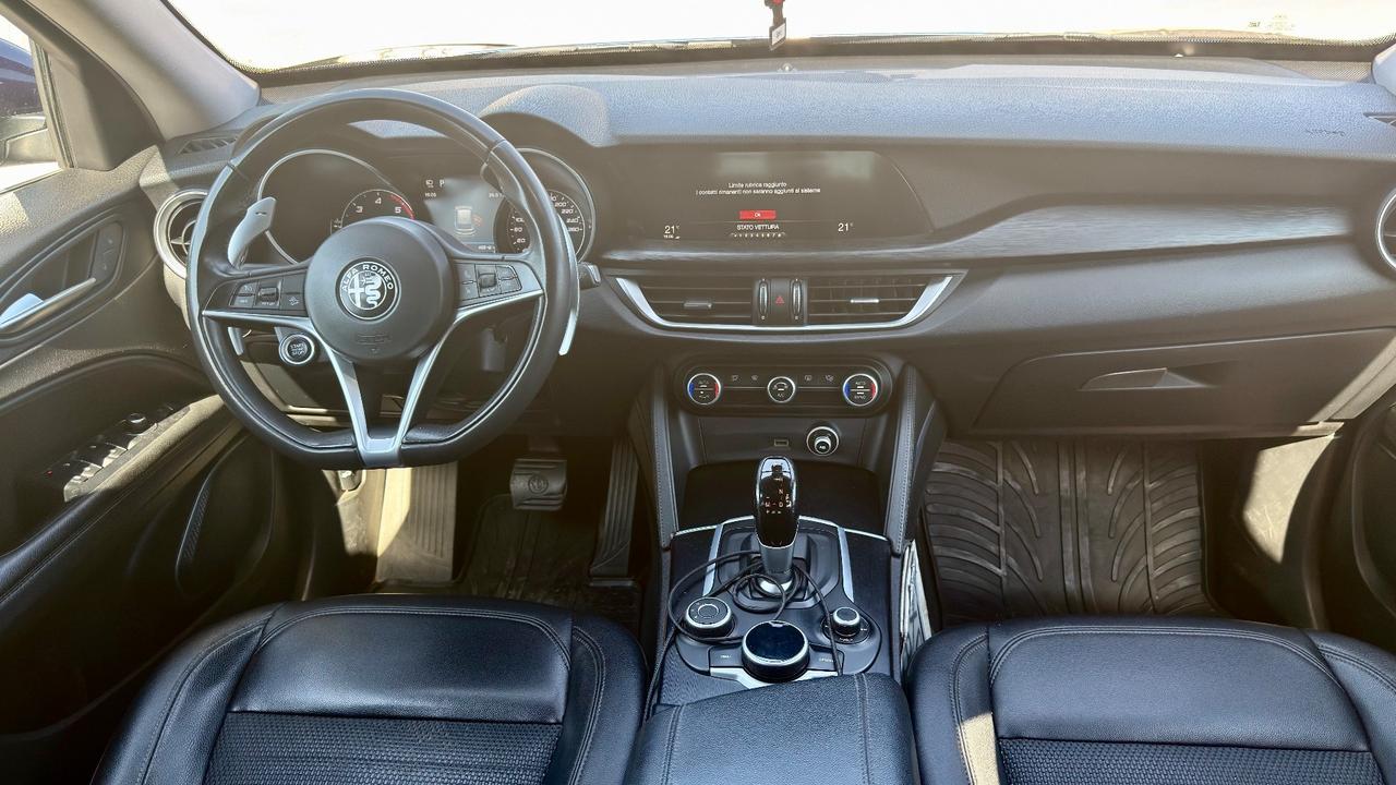 Alfa Romeo Stelvio 2.2 Turbodiesel 210 CV AT8 Q4 Executive