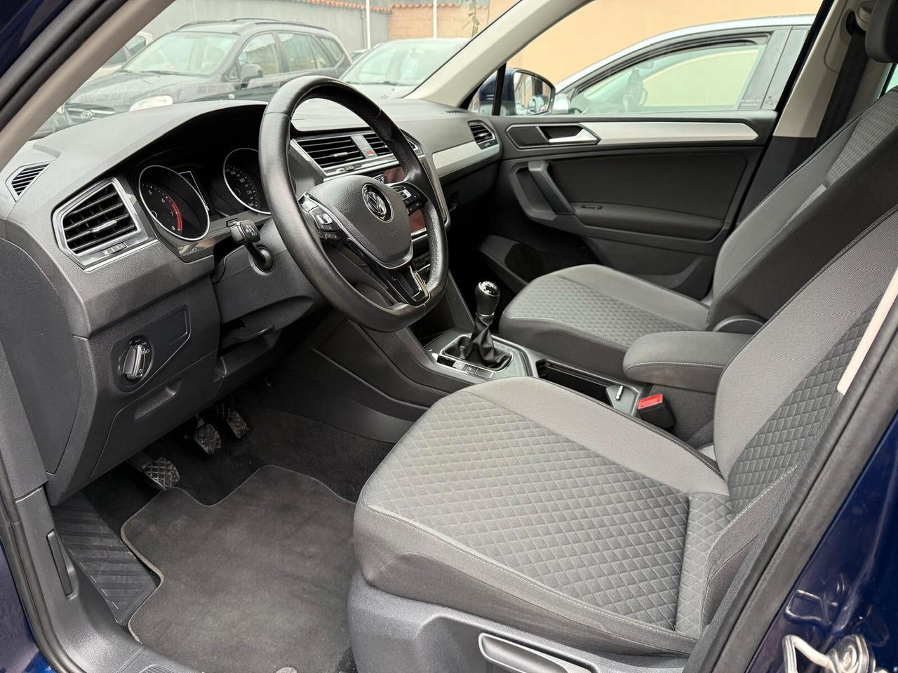 Volkswagen Tiguan 1400 BENZINA OK