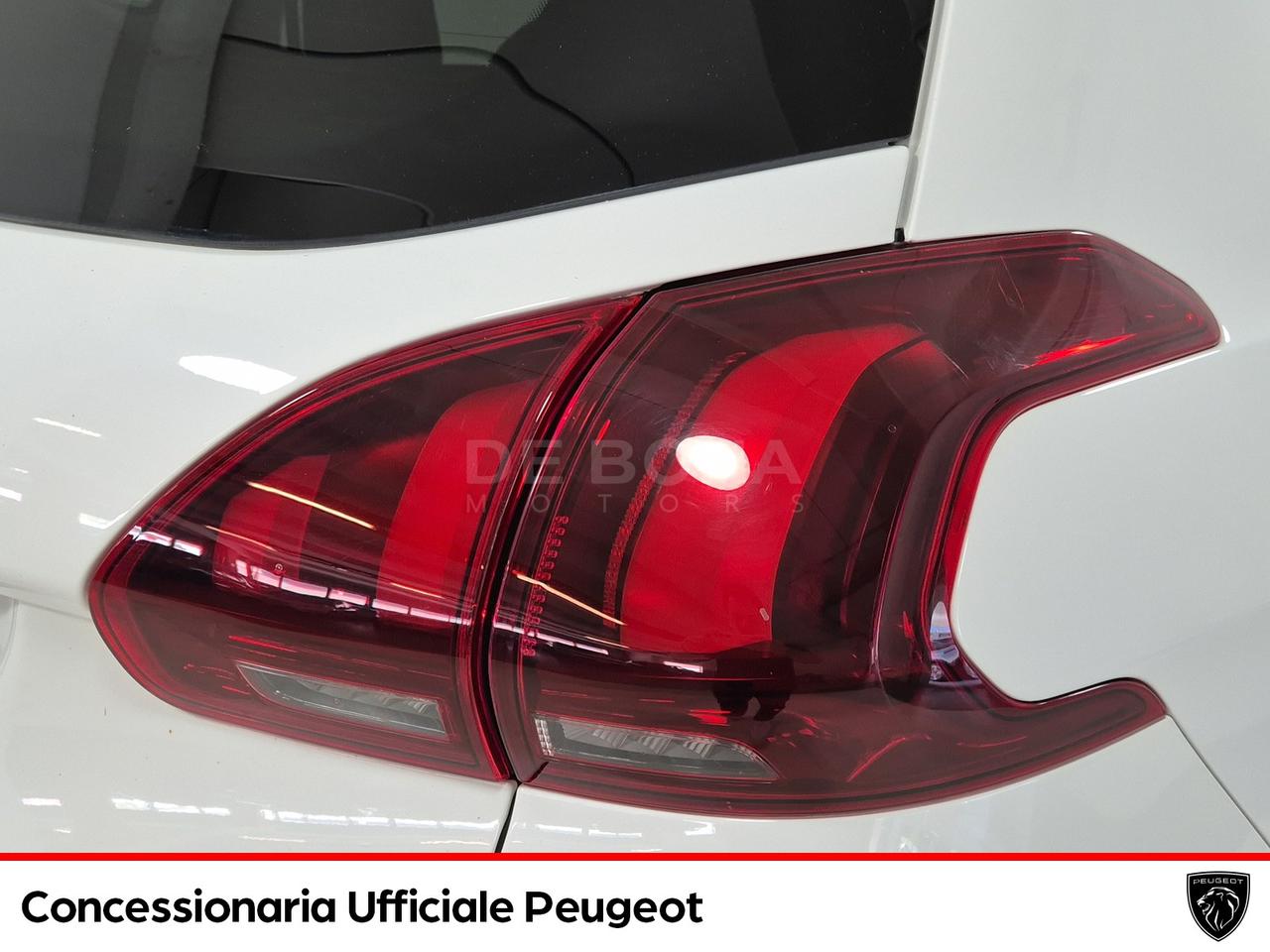 Peugeot 2008 1.5 bluehdi style s&s 100cv 5marce