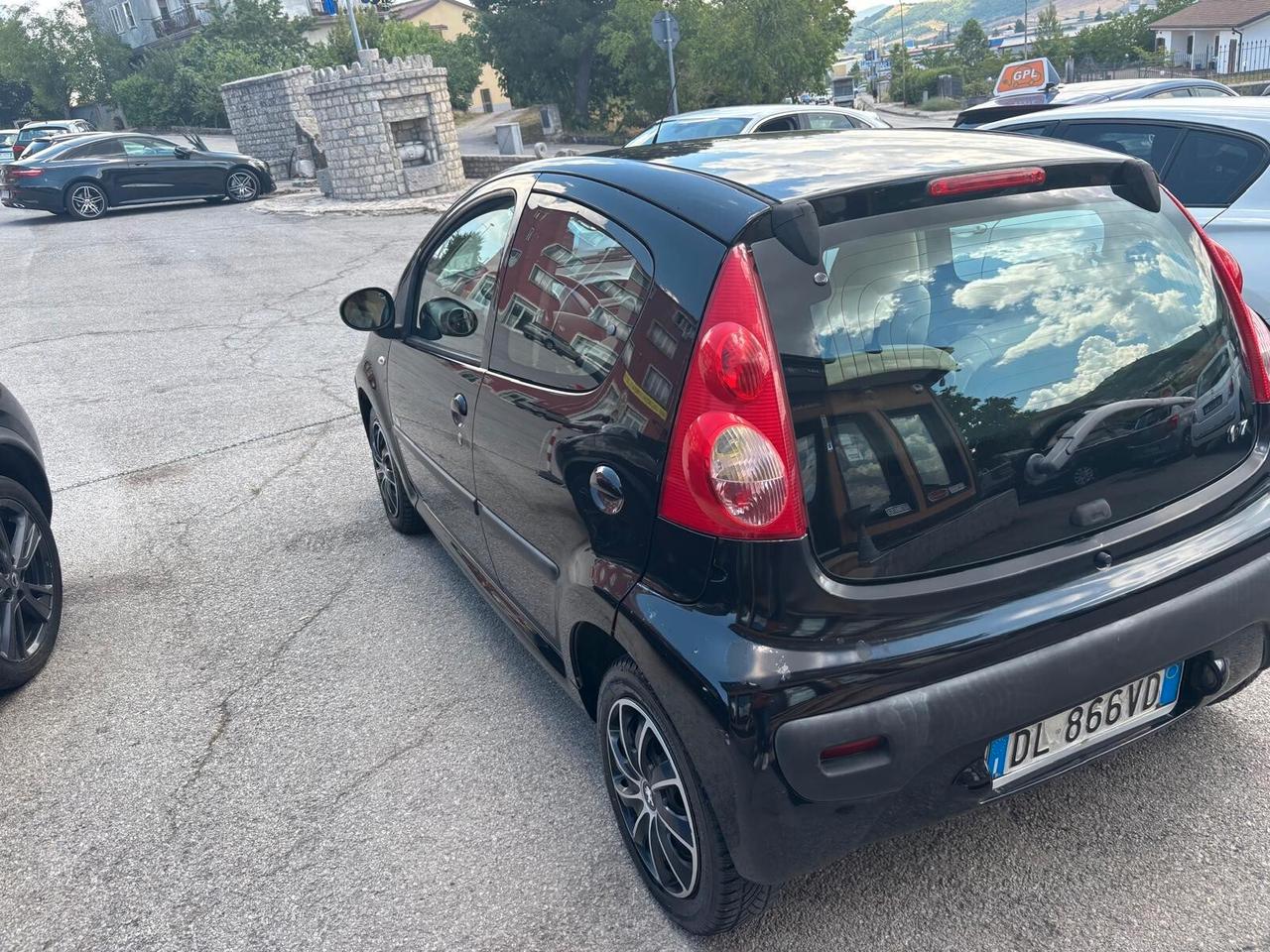 Peugeot 107 1.0 68CV 5p. Sweet Years