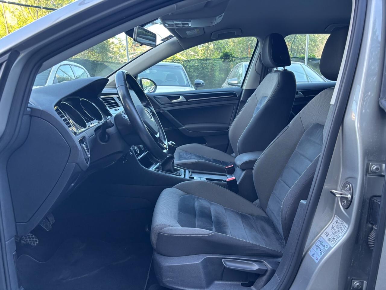 Volkswagen Golf 1.4 TSI 125CV 5p. Highline OK NEOPATENTATI