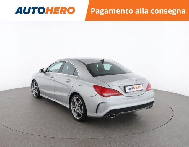 MERCEDES-BENZ CLA 200 Premium