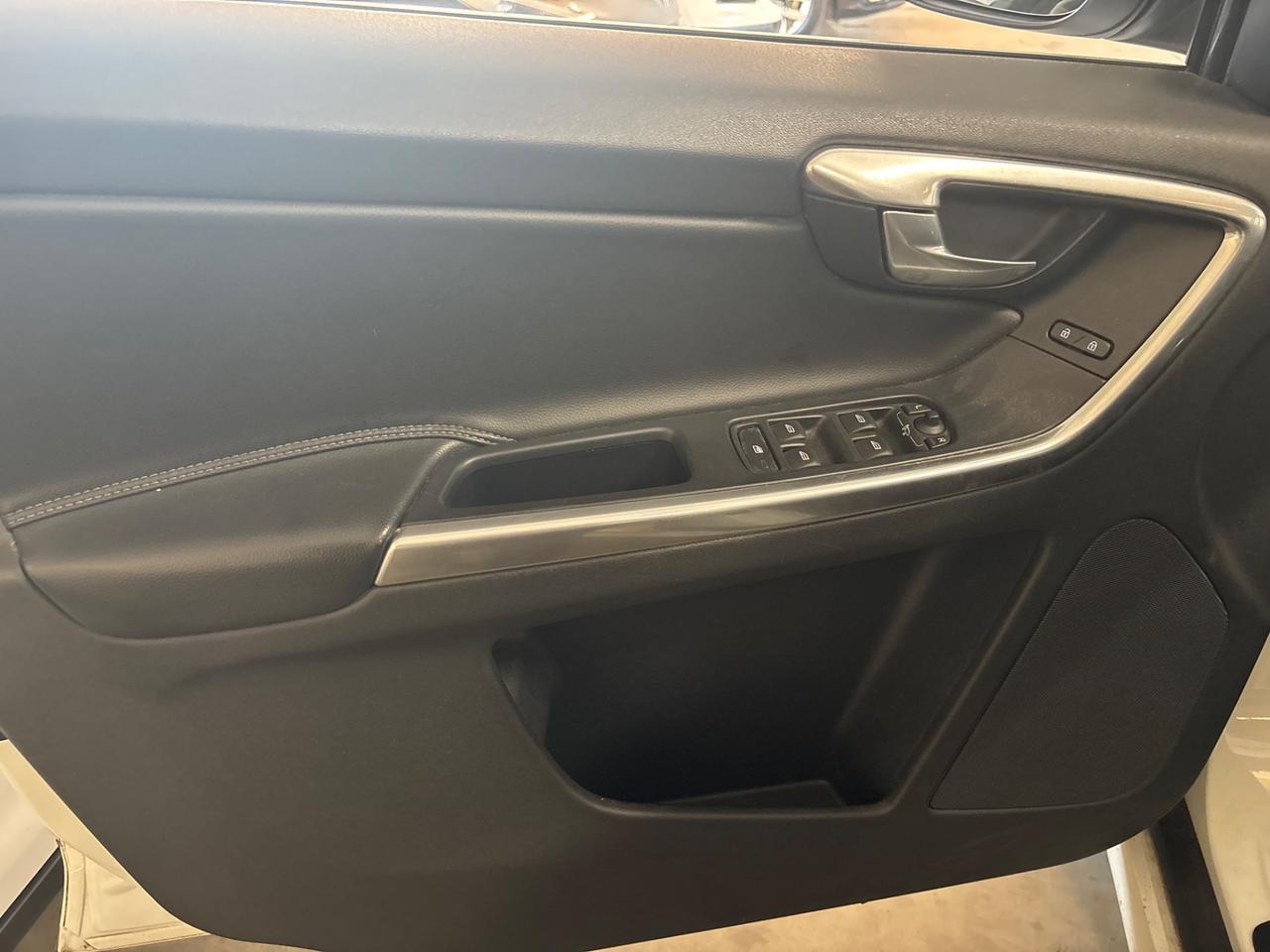 Volvo XC60 D3 R-design *STORICO VOLVO*MANUALE